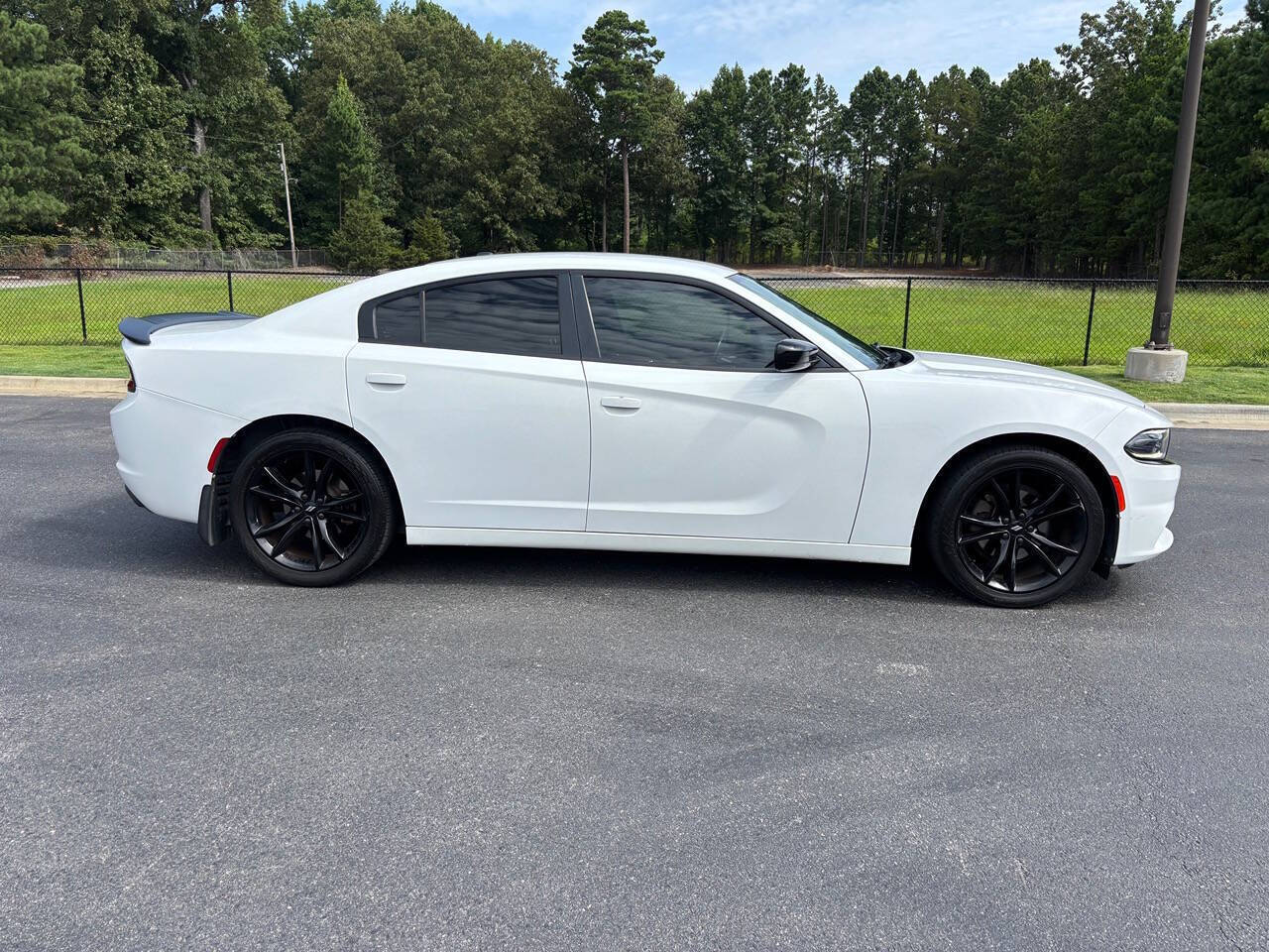  2018 Dodge Charger SXT RWD   