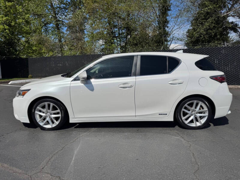 2017 Lexus CT 200h