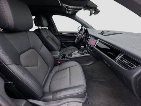 2022 Porsche Macan