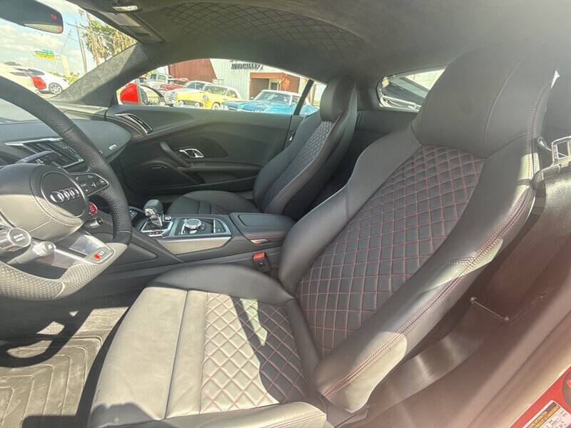 2023 Audi R8 5.2 V10 performance