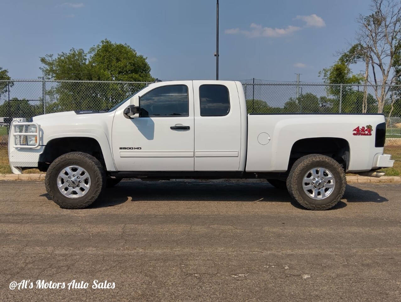 2013 Chevrolet Silverado 2500HD for sale at Al's Motors Auto Sales LLC in San Antonio, TX