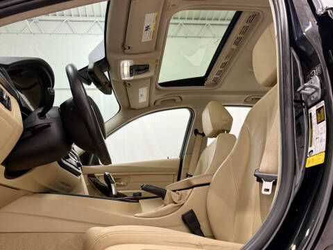 2015 BMW 3 Series 328i