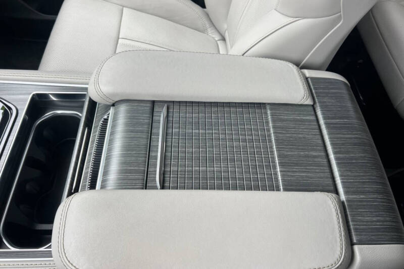 2023 Jeep Wagoneer Series III