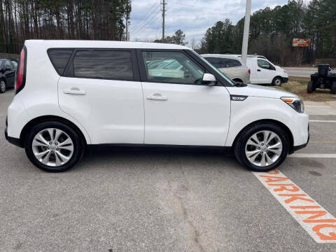 2016 Kia Soul +
