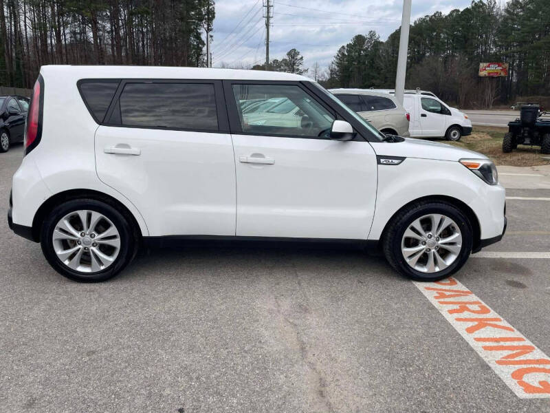 2016 Kia Soul +
