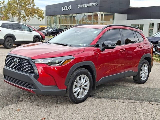 2025 Toyota Corolla Cross LE