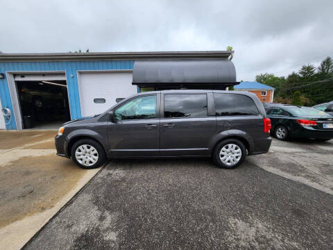 2018 Dodge Grand Caravan for sale at Engle Road Auto in Fort Wayne IN