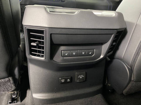 2024 Toyota Tundra Platinum HV