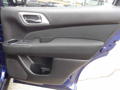 2017 Nissan Pathfinder S