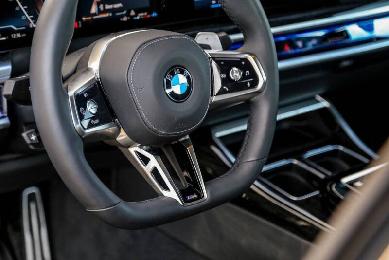 2025 BMW 7 Series 760i xDrive