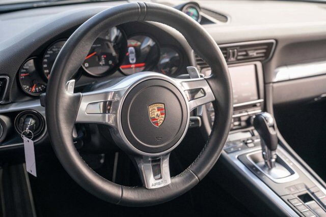 2013 Porsche 911 13