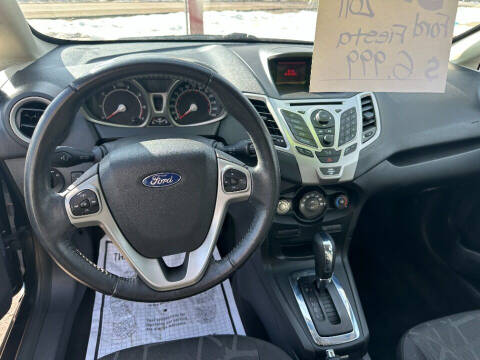 2011 Ford Fiesta SES