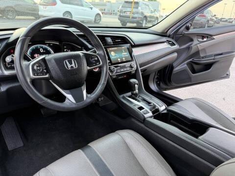 2017 Honda Civic Touring