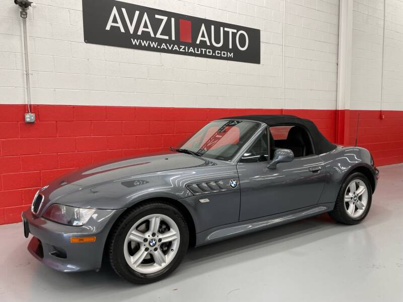 2000 BMW Z3 for sale at AVAZI AUTO GROUP LLC in Gaithersburg MD