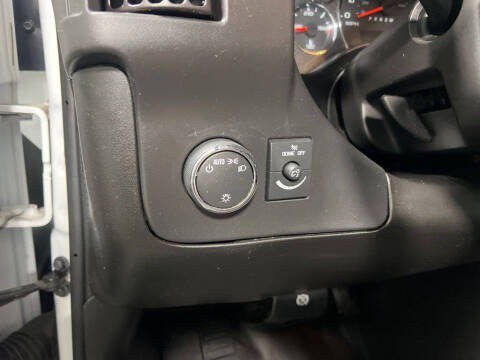 2024 Chevrolet Express 2500