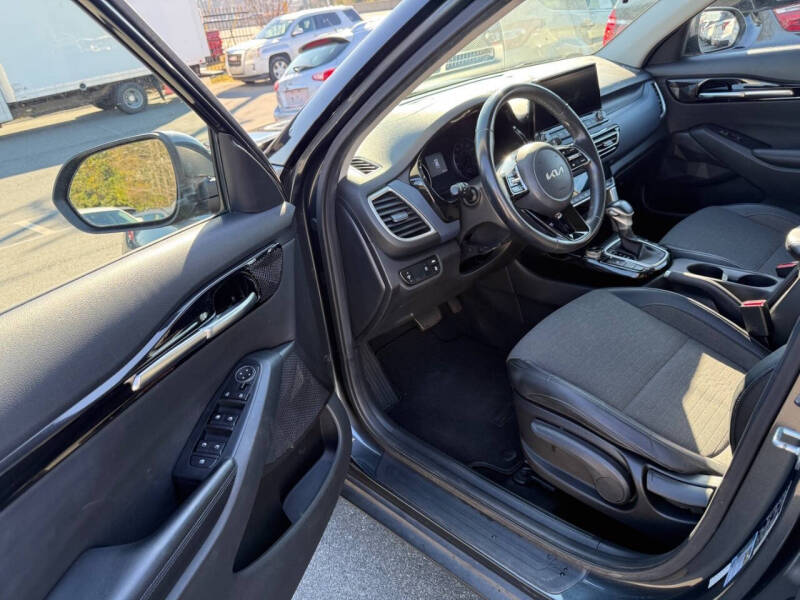 2022 Kia Seltos Nightfall