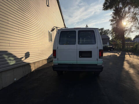2011 Ford E-Series E-150