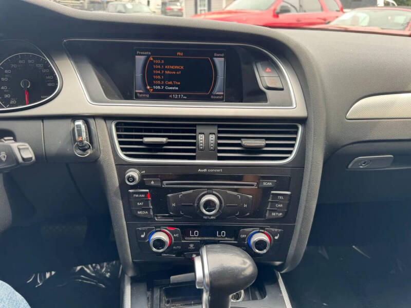 2015 Audi A4 2.0T quattro Premium