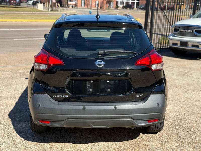 2020 Nissan Kicks SV