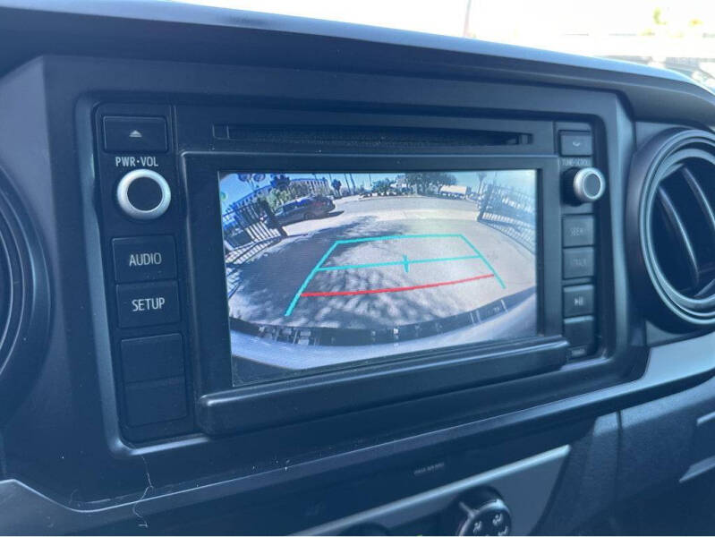 2019 Toyota Tacoma SR