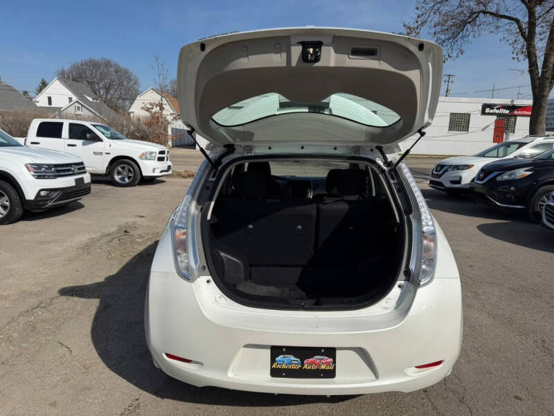 2016 Nissan LEAF