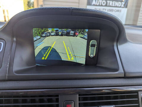 2016 Volvo XC70 T5 Classic Platinum