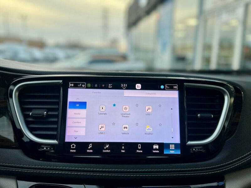 2021 Chrysler Pacifica Hybrid Limited