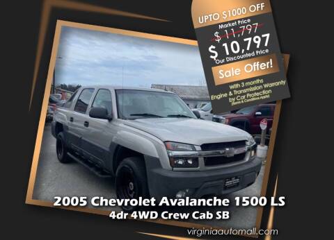 2005 Chevrolet Avalanche for sale at Virginia Auto Mall in Woodford VA
