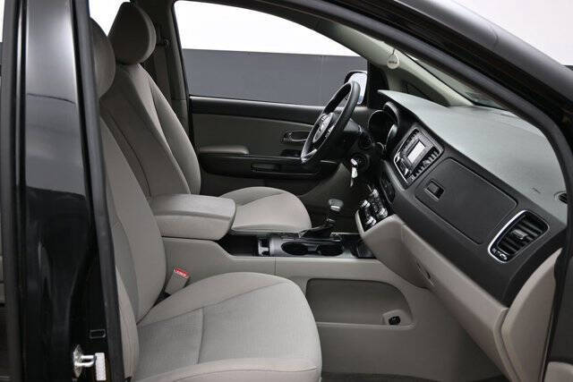 2018 Kia Sedona L
