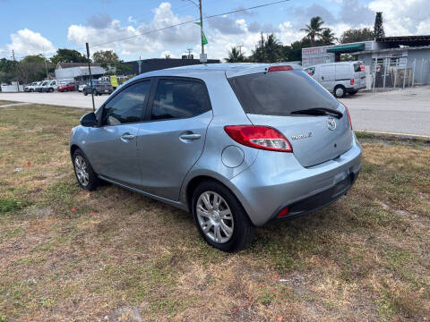 2013 Mazda MAZDA2 Sport