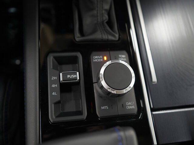 2025 Toyota Sequoia Platinum