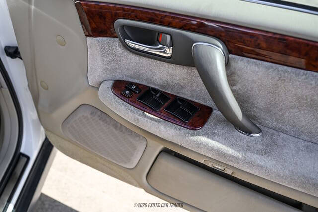 2000 Toyota Crown