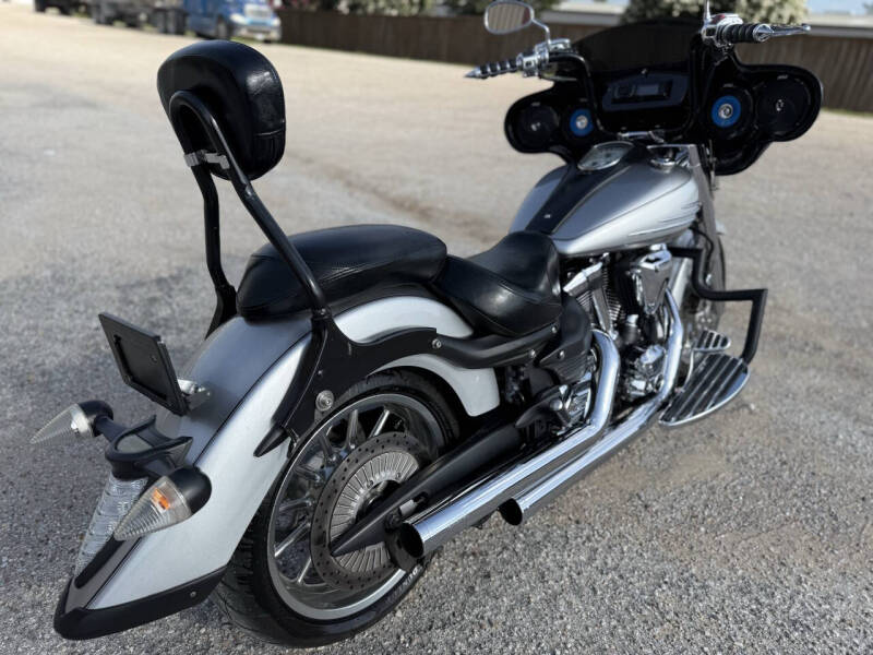 2006 Yamaha Stratoliner S