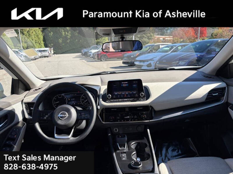 2022 Nissan Rogue SV