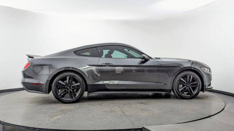 2016 Ford Mustang EcoBoost Premium