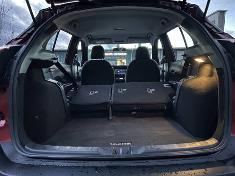 2019 Nissan Kicks SR