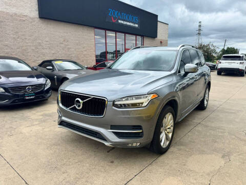 2016 Volvo XC90 T6 Momentum