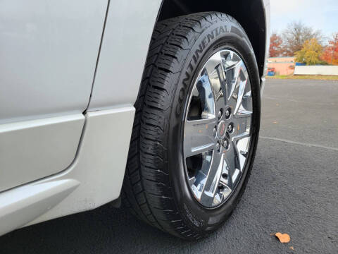 2016 GMC Acadia Denali