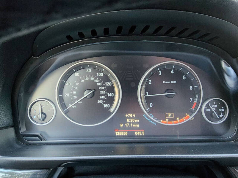 2012 BMW 5 Series 528i