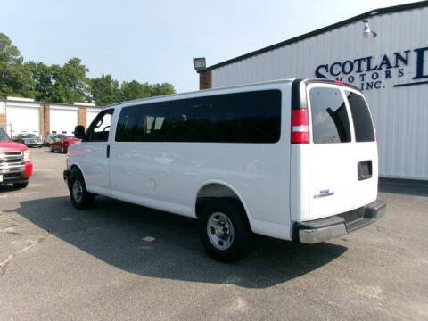 2025 Chevrolet Express LT 3500