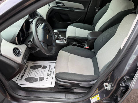 2011 Chevrolet Cruze LS