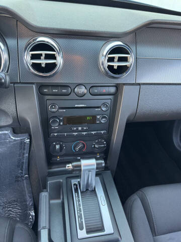 2007 Ford Mustang GT Deluxe