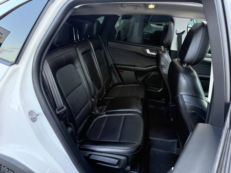 2022 Ford Escape SEL