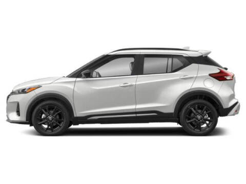 2022 Nissan Kicks SR