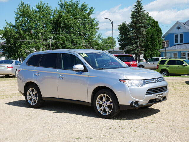 2014 Mitsubishi Outlander for sale at Paul Busch Auto Center Inc in Wabasha MN