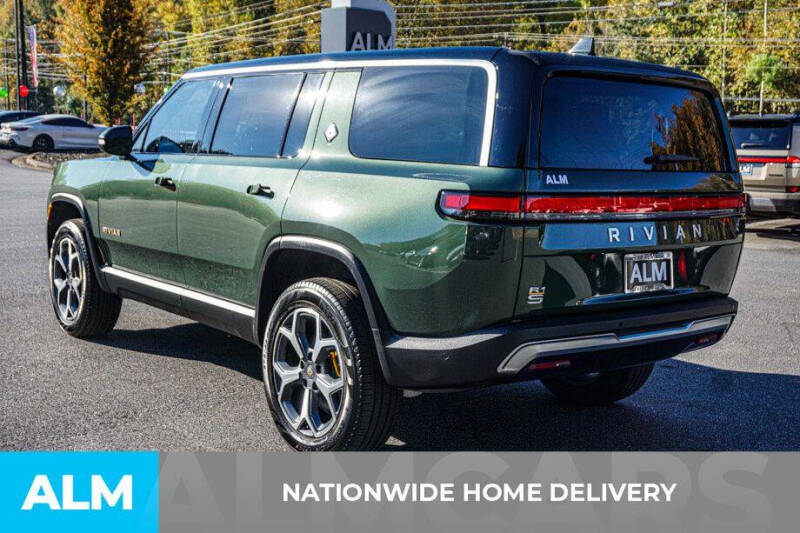 2024 Rivian R1S Adventure