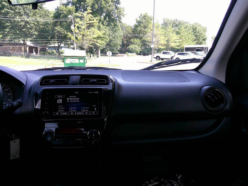 2024 Mitsubishi Mirage ES