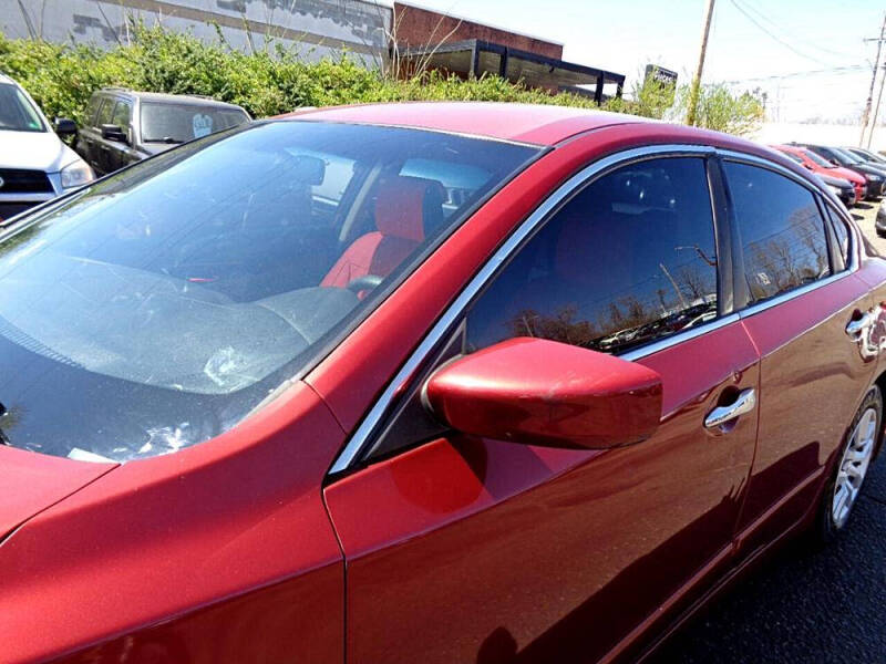 2016 Nissan Altima 2.5 SR