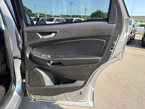 2023 Ford Edge SE