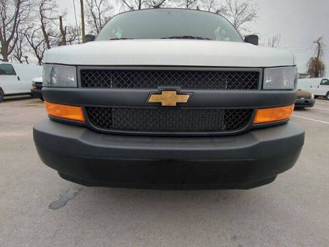 2025 Chevrolet Express 2500